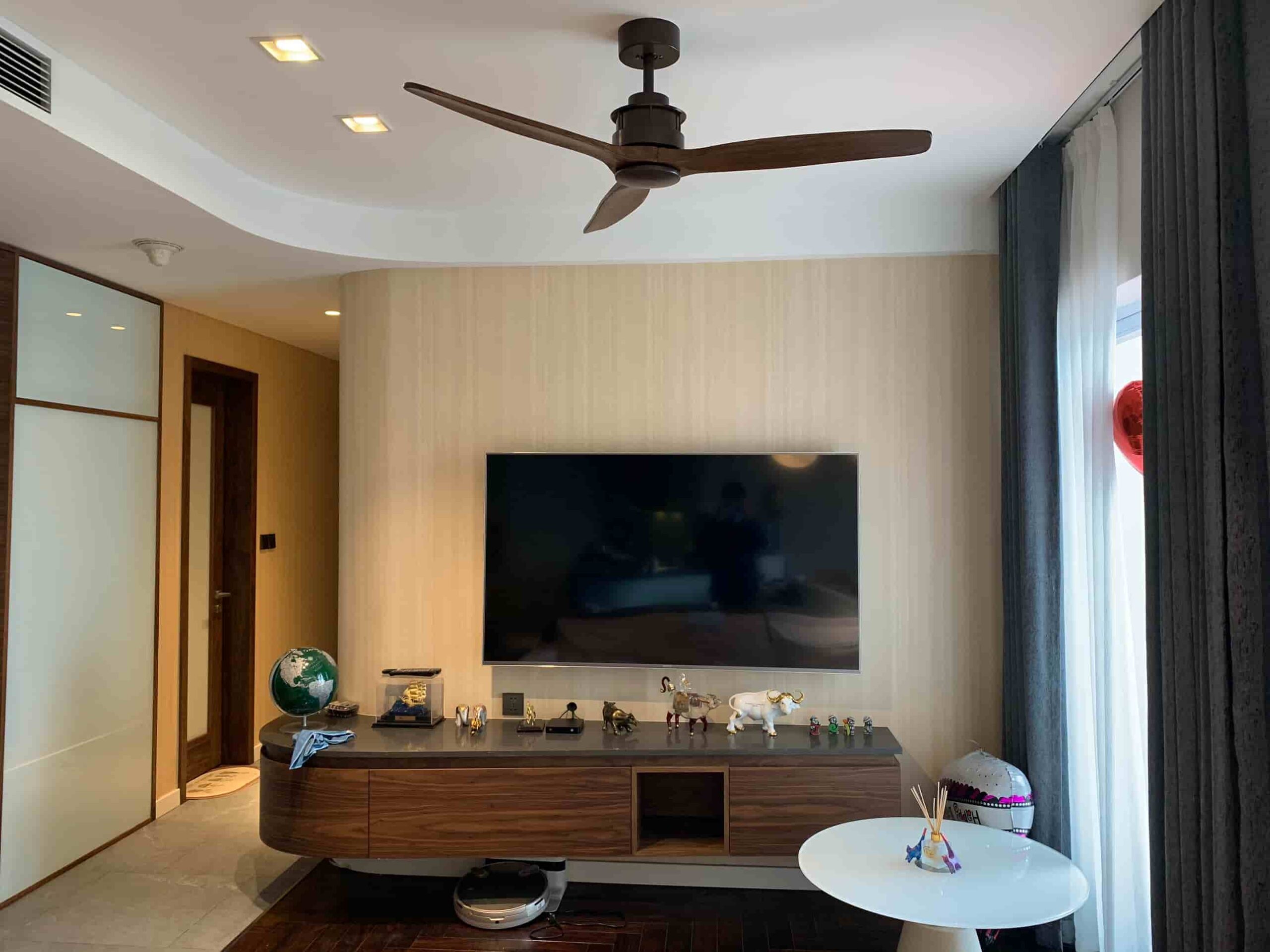 Quạt trần DC LuxAire Akami