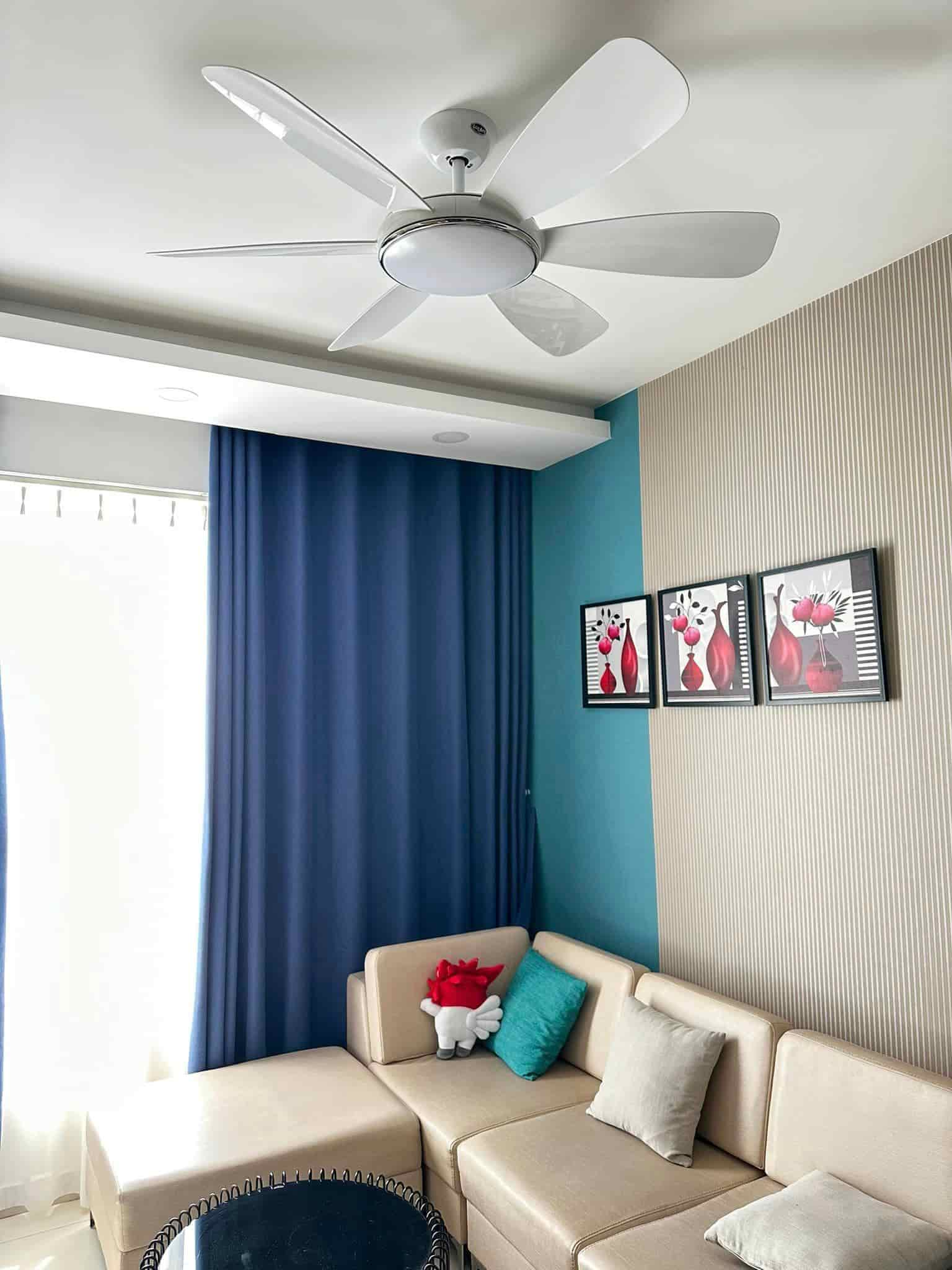 Quạt trần có đèn LED đổi màu