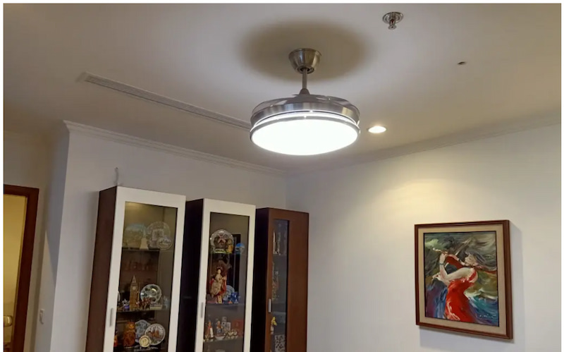 Quạt trần giấu cánh điều khiển từ xa LuxAire Tulip II