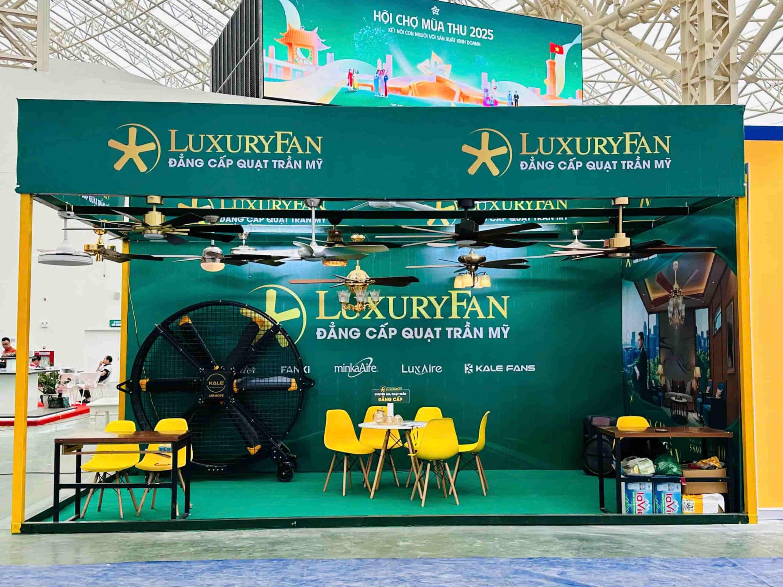 Gian hàng LuxuryFan H1-08E – Thu Thịnh Vượng Zone