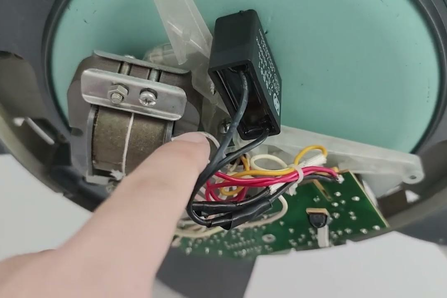 Tụ điện - Linh kiện quyết định khả năng khởi động và độ mạnh của gió