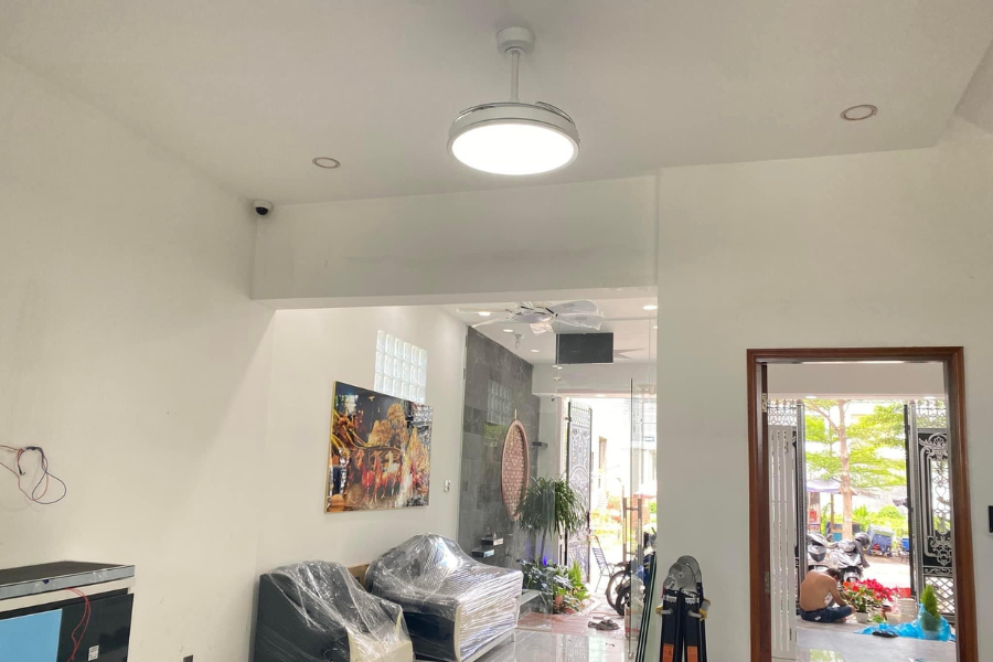 Quạt trần Đài Loan Luxaire - Gió mạnh, giá tốt, tiết kiệm điện