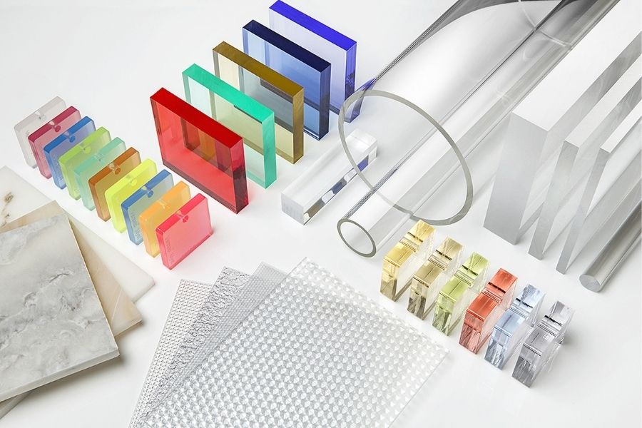 Nhựa Acrylic là vật liệu được sử dụng rộng rãi trong nhiều lĩnh vực nhờ sự cân bằng giữa tính thẩm mỹ, độ bền và khả năng ứng dụng linh hoạt.
