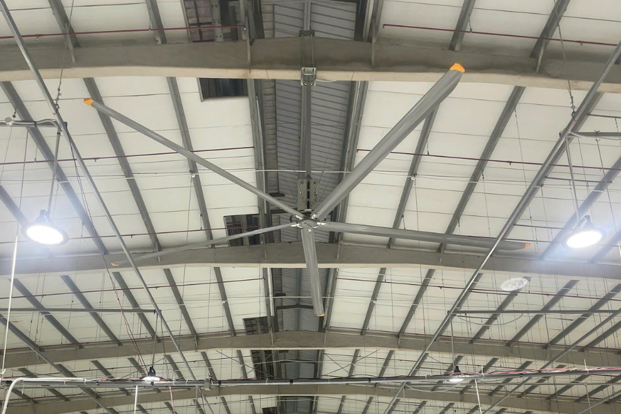 Ứng Dụng Thực Tế Của Quạt Trần Công Nghiệp HVLS