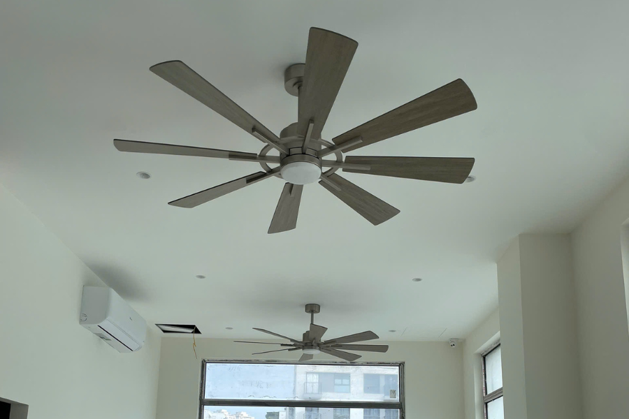 Động cơ DC và AC ảnh hưởng đến giá quạt trần